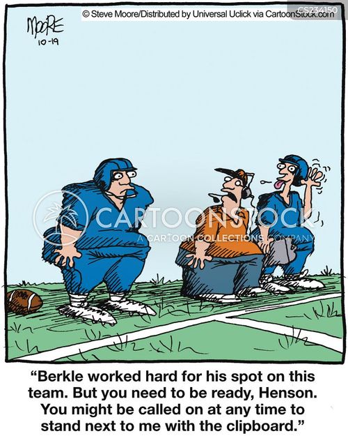 sport-football-footballer-clipboard-coach-select-smb091019_low.jpg